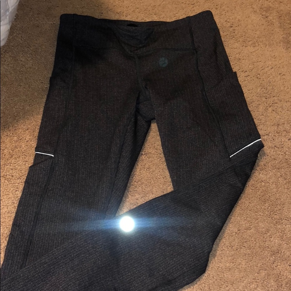 Lulu Lemon Leggings Size 6 - Picture 1 of 4